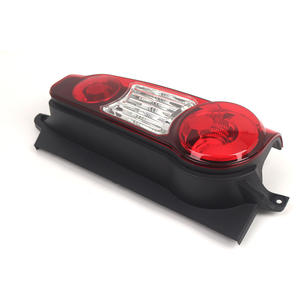 Feux arrière gauche et droit pour Peugeot Partner Citroën Berlingo, double hayon, 2012-2018, ensemble MA042V - Product Image 1