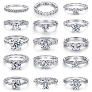 RINNTIN Fournisseur Bijoux Design Or 18K <span class=keywords><strong>CZ</strong></span> Pierres 4A qualité Zircon Cubique Zircone Anneau Personnalisé Mariage Bague de Fiançailles