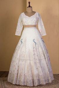 Lehenga Choli Premium Suave con Bordado de Hilo Hermoso y Diseño de Pavo Real para Fiestas y Festivales - Product Image 3