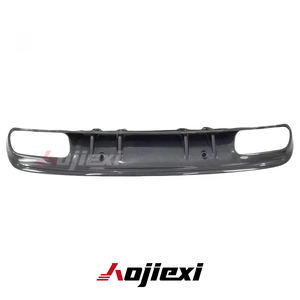 Diffuseur de pare-chocs arrière en fibre de carbone de style AMG 2PCS pour Mercedes Benz W205 Classe C C300 C43 <span class=keywords><strong>C63s</strong></span> Sedan <span class=keywords><strong>2015</strong></span> + Kit carrosserie séparateur arrière - Product Image 6