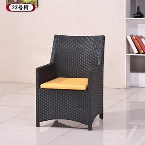 Conjunto <span class=keywords><strong>de</strong></span> Mesa y Sillas <span class=keywords><strong>de</strong></span> Ratán para Comedor Exterior Contemporáneo, <span class=keywords><strong>Muebles</strong></span> <span class=keywords><strong>de</strong></span> Jardín Impermeables y Cómodos para 4 Personas, para Patio o Apartamento - Product Image 5