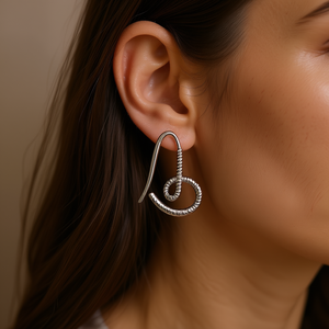 Orecchini alla Moda in Lega Nera e Oro, Gioielli Unisex di Tendenza, Design Elegante a Spirale Curva per Uso Quotidiano - Product Image 2