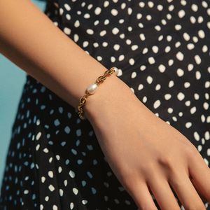 Pulsera de cadena de Nariz de cerdo de oro de 18 quilates estilo bohemio romántico para mujer con chapado en cobre y acentos de perlas joyería de regalo - Product Image 2