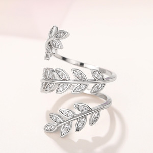 Anello Classico in Ottone con Motivo a Foglie e Fiori per Donne, Design Floreale Chic, Gioiello Minimalista alla Moda, Regalo Quotidiano - Product Image 6