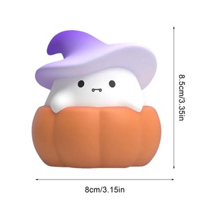 Lámpara LED de Silicona con Forma de Calabaza Fantasma, Luz Nocturna LED de Silicona, Lámpara de Noche Recargable por USB para Oficinas y Dormitorios - Product Image 6