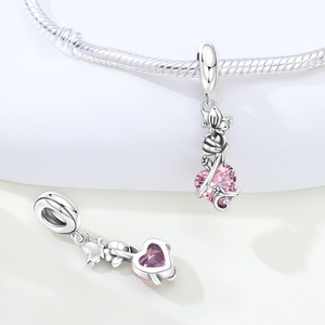 Pendentif Breloque Fleur Émaillée Plaqué Cuivre, Perle Suspendue pour Bracelet en Argent 925, Motif Lotus Fleur de Cerisier, Cadeau pour Femme - Product Image 3