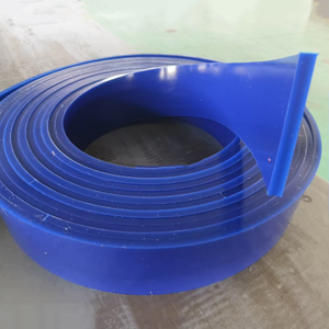 Feuille de plinthe en polyuréthane (PU) résistant à l'usure de 10mm Feuilles de plastique moulées par rouleau de 15 à 50 mètres - Product Image 1