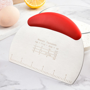 Raspador de Masa Multicolor de Acero Inoxidable con Escala de Medición y Mango Antideslizante, Herramienta para Hornear Jiaqi WRL-kitchen 34 16.2x12cm - Product Image 3