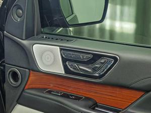 <span class=keywords><strong>Lincoln</strong></span> <span class=keywords><strong>Navigator</strong></span> <span class=keywords><strong>2018</strong></span> 3.5TT, Asientos de Cuero Inteligentes, Techo Panorámico, Vehículo Ejecutivo Ultra Espacioso - Product Image 6