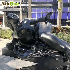 Sculpture en bronze Botero célèbre, représentant une femme corpulente et un cygne, pour l'extérieur, à vendre - Product Image 5