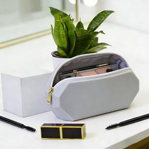 Bolsa de Maquillaje Portátil de Viaje para Mujer, Bolsa de Almacenamiento de Artículos de Aseo de Silicona Suave Impermeable, Bolsa de Silicona, Bolsa de Maquillaje - Product Image 4