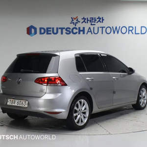 Volkswagen <span class=keywords><strong>Golf</strong></span> 7 <span class=keywords><strong>TDI</strong></span> Anno 2015, Modello Diesel Efficiente, Hatchback, Trasmissione Automatica DSG, Motore Potente, Interni Puliti - Product Image 5