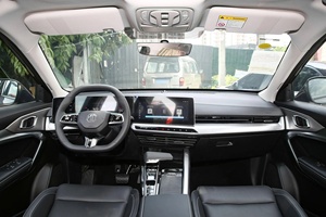 来自中国的汽油车 MG One 5门5座SUV 1.5T 181马力 L4 汽油SUV汽车 - Product Image 4