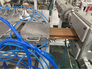 2025 PP PE PVC WPC Gỗ nhựa composite decking sàn hàng rào bài cửa sổ và khung cửa hồ sơ máy làm - Product Image 2