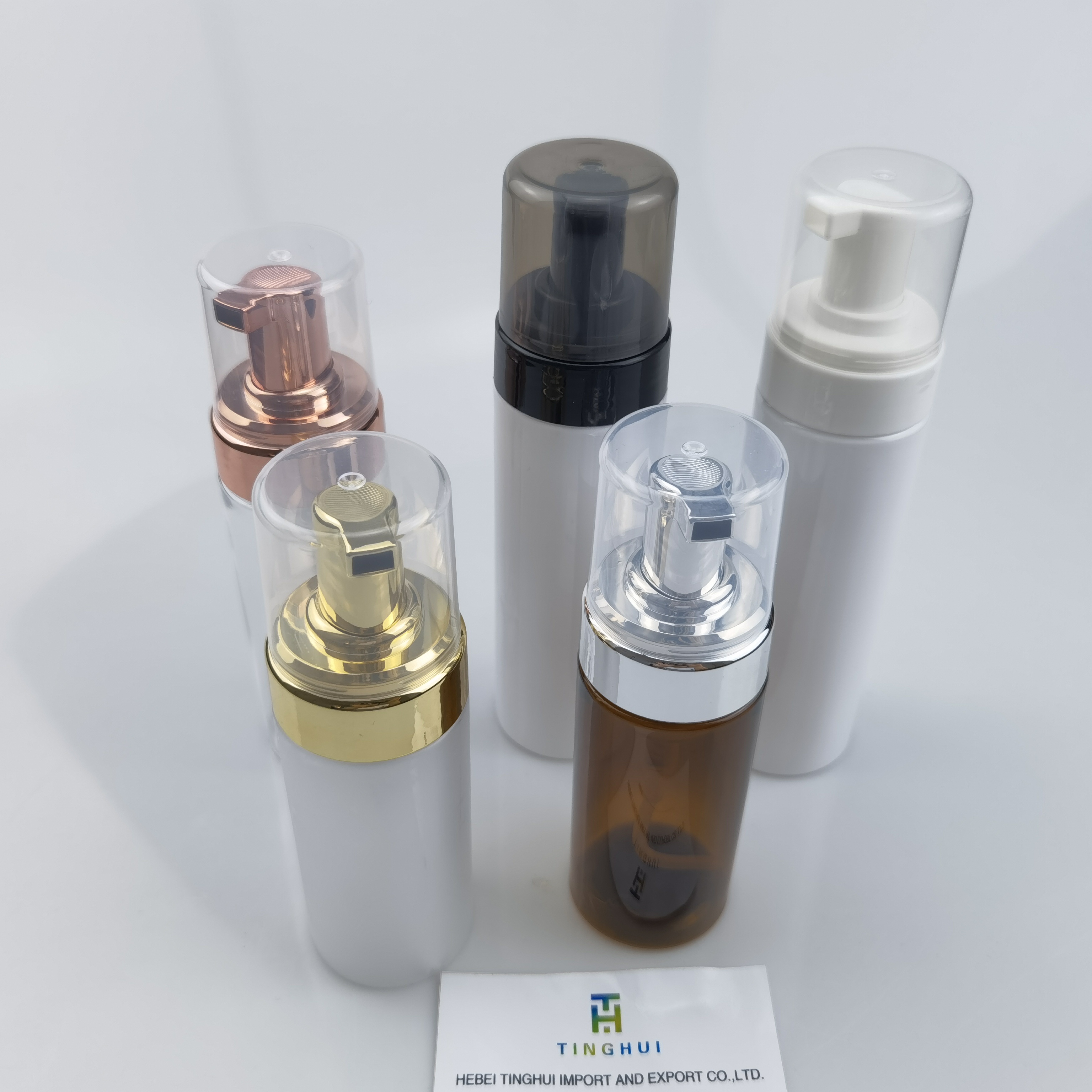 Bouteille givrée transparente avec pompe à mousse dorée