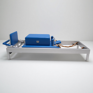 Cama de Pilates Reformer Clásica de Aluminio, Equipo Duradero y Multifuncional para Entrenamiento en Estudio y Gimnasio, Garantía de 3 Años - Product Image 1