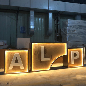 Pots rectangulaires en résine avec lumière LED, jardinières décoratives d'intérieur pour personnalisation - Product Image 2