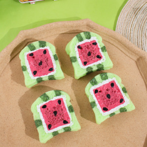 Nuevo Juguete Antiestrés de TPR con Forma de Tostada de Sandía Realista, Regalo para Niños y Adultos para un Momento de Relajación - Product Image 5