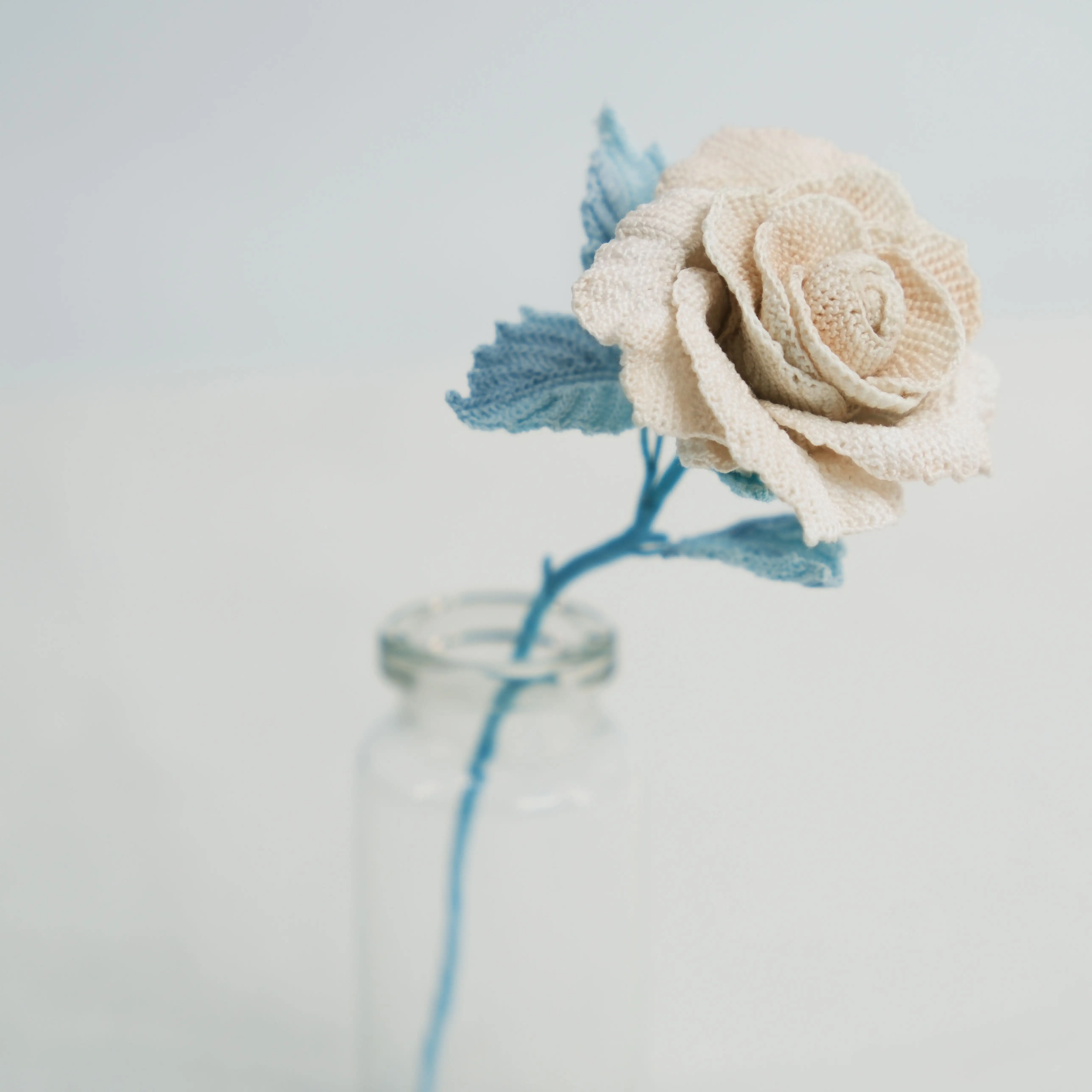 Dekorasi furnitur bunga rajut Mini mawar pergelangan tangan warna-warni Faux dekorasi perabotan kotak hadiah mewah