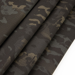 Suministro directo de fábrica Tela de camuflaje de polialgodón ecológica Verde del desierto Patrón diferente Impresión digital Resistente al desgarro - Product Image 1