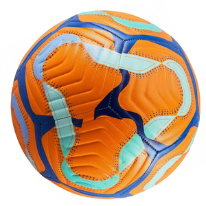 ลูกฟุตบอลเย็บมือคุณภาพสูง ขายดี เป็นมิตรกับสิ่งแวดล้อม ทนทาน ขนาดมาตรฐานสำหรับการฝึกซ้อมและการแข่งขันระดับมืออาชีพ - Product Image 3