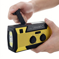 Radio Solar de Emergencia con Manivela, Batería Interna de 5000 mAh, Alarma SOS, Luz de Lectura, para Cortes de Energía en el Hogar