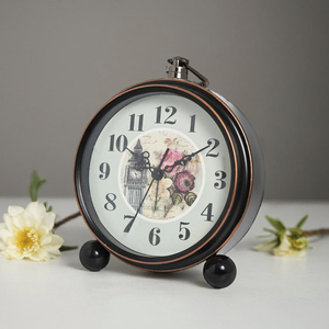 Thạch Anh Retro Kim Loại Cơ Sở Đồng Hồ Với Sáng Tạo Mỹ Thiết Kế Cá Nhân Và Tối Giản Con Trỏ Cho Nhà Và Phòng Trang Trí Nội Thất - Product Image 5