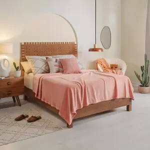 Manta Ligera Rosa Vianney Terracota, Tamaño King, Diseño de Tela Lisa, Ropa de Cama - Product Image 3