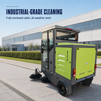 Balayeuse électrique XY-C20 48V 150Ah Autonomie 6-8h Largeur 2000mm Brosse principale 790mm Brosse latérale 500mm Bac 220L Réservoir 100L 5000W