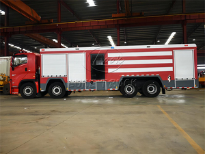 Camion de pompiers Isuzu 8x4 18 tonnes à poudre sèche, spécifications Moyen-Orient, climatisation et manuel en arabe, 20000L, pour usage municipal - Product Image 5