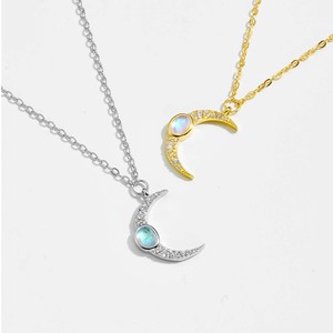 Collier en or plaqué 18 carats FUAMAY avec pendentif croissant de lune en argent 925 et pierre de lune CZ - Product Image 4