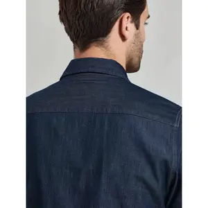 Maglietta da uomo in denim con cuciture, merchandising aziendale - Product Image 4
