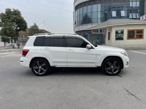 Exportación profesional de automóviles de <span class=keywords><strong>segunda</strong></span> <span class=keywords><strong>mano</strong></span> de 2013 <span class=keywords><strong>Mercedes</strong></span>-Benz GLK-Class GLK <span class=keywords><strong>300</strong></span> 4MATIC Dynamic Sunroof Type - Product Image 3