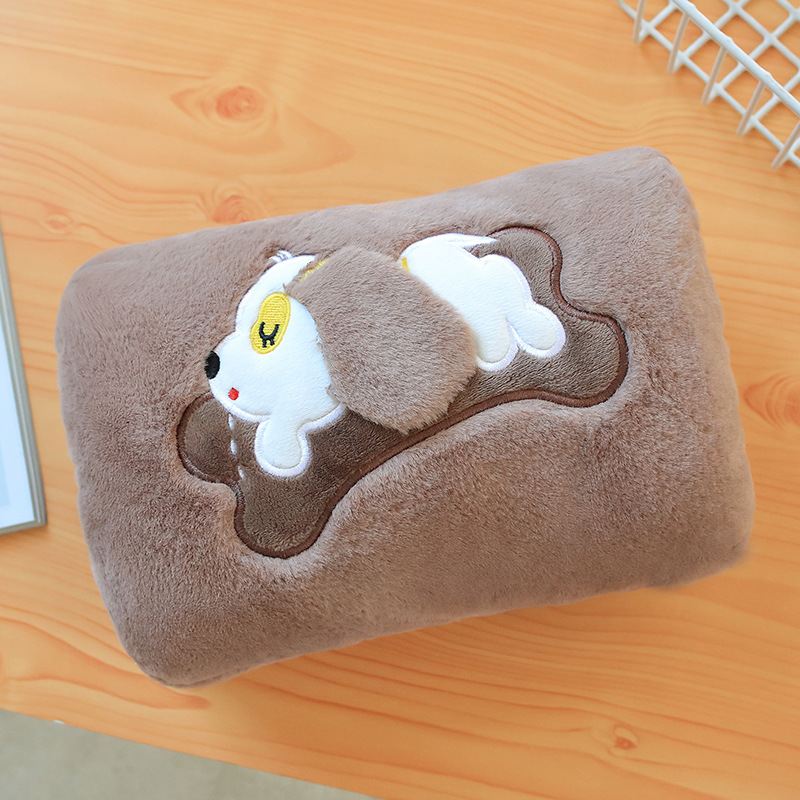 Brown wiggle-eared dog