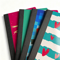 Cuaderno Escolar Personalizado de Tapa Blanda 210x155mm, 80 Hojas, Papel Rayado, Encuadernación Cosida, Lomo Negro, Impresión OEM