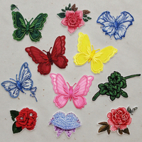 Patchs de vêtement appliques brodées à la mode Badge patch en forme de papillon sur patchs de broderie de vêtement en maille d'organza