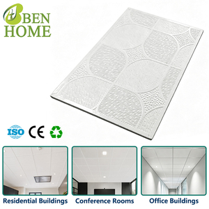 Plaque de <span class=keywords><strong>plafond</strong></span> en PVC perforée artistique carrée moderne de qualité supérieure, imperméable, facile <span class=keywords><strong>à</strong></span> installer, pour <span class=keywords><strong>chambre</strong></span> <span class=keywords><strong>à</strong></span> <span class=keywords><strong>coucher</strong></span> et salon - Product Image 1