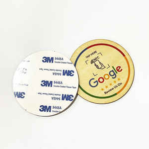 Plaques d'autocollant en bois RFID étanches NFC programmables Plaque en bois ronde pour carte de visite hôtel <span class=keywords><strong>Snap</strong></span> <span class=keywords><strong>TikTok</strong></span> Insta Google Review - Product Image 1