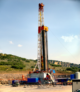 Landboorinstallatie API 4F Standaard ZJ40/ZJ50 Hoge Capaciteit ZJ70/ZJ90 Landolieboorinstallatie AC VFD Systeem en 4500 KN Haakbelasting - Product Image 1