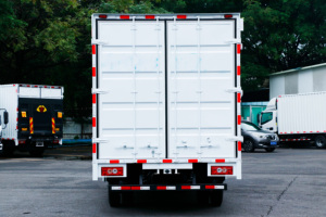 Foton Camión de 5 toneladas Entrega eléctrica Van Ollin EL Pro Camión ligero con cuerpo de caja personalizado Vehículo de nueva energía - Product Image 5