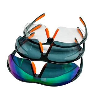 Lunettes de sécurité demi-cadre anti-buée avec logo personnalisé et verres en polycarbonate pour la protection des yeux lors du travail industriel et de la soudure - Product Image 3