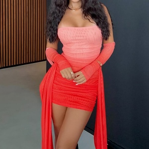 Nouvelles Robes Plissées Sans Bretelles à Col Halter et Rubans pour Femmes – Tendance Mode - Product Image 1
