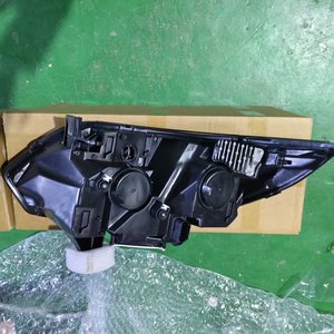 Faro Delantero para <span class=keywords><strong>Chevrolet</strong></span> TrailBlazer Colorado <span class=keywords><strong>S10</strong></span> 2016 2017 2018 2019 2020 <span class=keywords><strong>2021</strong></span> 2022 2023 2024, Faro para Holden Trailblazer - Product Image 3