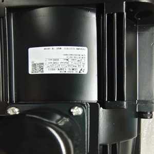 มอเตอร์และไดรฟ์ AC รุ่น SGM7G-13APK-YR11 พร้อมอุปกรณ์ยึดสำหรับระบบอัตโนมัติทางอุตสาหกรรม - Product Image 1