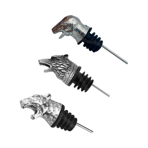 Verseur de bouteille de vin en forme d'animal loup, personnalisé, aérateur de vin, tête d'ours en acier inoxydable, verseur de vin en or - Product Image 2