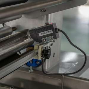 เครื่องแพ็คแบบถาดพลาสติกอัตโนมัติสำหรับบาร์ขนมถั่วลิสงเปราะแท่งพลังงานแบบหมอน-สำหรับบรรจุภัณฑ์อาหาร - Product Image 4