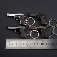 Réaliste enfants jouets en métal Simulation pistolet réel Beretta 1:4 démonté Mini alliage pistolet pistolets porte-clés garçons pistolet jouets cadeau