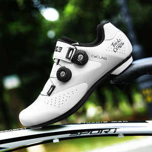 <span class=keywords><strong>Scarpe</strong></span> da <span class=keywords><strong>ciclismo</strong></span> leggere e traspiranti per sport all'aria aperta <span class=keywords><strong>scarpe</strong></span> da <span class=keywords><strong>ciclismo</strong></span> da uomo e da <span class=keywords><strong>donna</strong></span> per tutte le stagioni sulle autostrade - Product Image 1