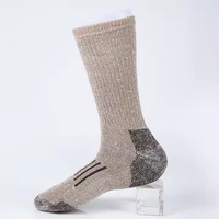 Chaussettes de sport en laine mérinos de haute qualité pour hommes Chaussettes en laine respirante avec conception personnalisée et logo