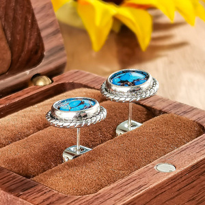 Orecchini a perno da donna a forma di spirale, design retrò con turchese incollato, eleganti orecchini da festa per l'uso quotidiano, idea regalo - Product Image 4